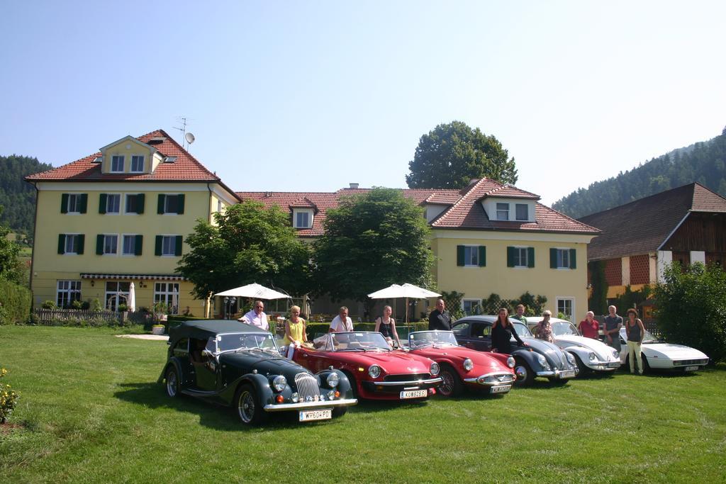Hotel Dienstl Gut Launsdorf Exterior foto